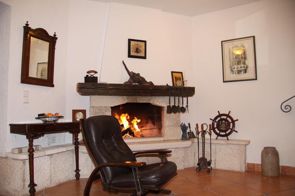 Villa Rustika Sutivan Luaran gambar